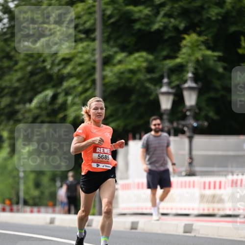 15.06.2025 - REWE Women's Run Dr. Thomas Lammeyer http://msf.ph/oto/7975328 15.06.2025 10:40:41 Laufen 5685 meine-sportfotos.de