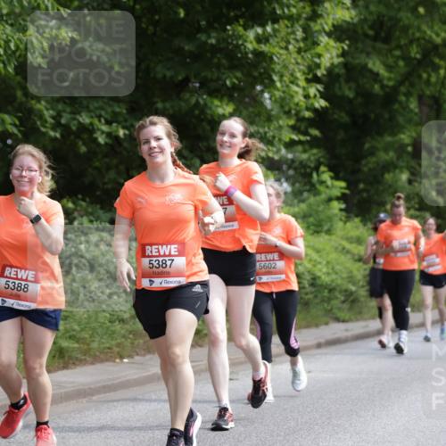 15.06.2025 - REWE Women's Run Jannik Wohlers http://msf.ph/oto/7975348 15.06.2025 10:10:08 Laufen 5388, 5387, 7, 5602 meine-sportfotos.de