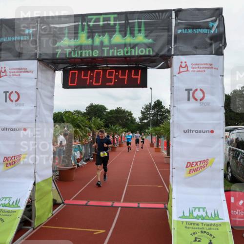 15.06.2025 - 7 Türme Triathlon Michael Strokosch http://msf.ph/oto/7975358 15.06.2025 14:09:43 Ziel 199, 459, 972, 1007 meine-sportfotos.de
