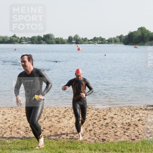 21.06.2025 - 27. Vierlanden-Triathlon MichiJ http://msf.ph/oto/7975361 15.06.2026 08:41:17 Schwimmen 22, 109, 111, 138, 176 meine-sportfotos.de