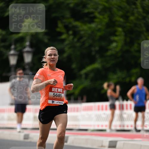 15.06.2025 - REWE Women's Run Dr. Thomas Lammeyer http://msf.ph/oto/7975368 15.06.2025 10:40:43 Laufen 5685 meine-sportfotos.de