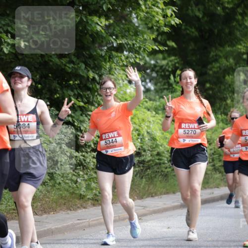 15.06.2025 - REWE Women's Run Jannik Wohlers http://msf.ph/oto/7975429 15.06.2025 10:10:13 Laufen 55, 5084, 5344, 5270, 5450, 5029 meine-sportfotos.de