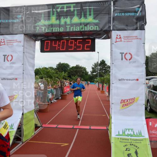15.06.2025 - 7 Türme Triathlon Michael Strokosch http://msf.ph/oto/7975466 15.06.2025 14:09:52 Ziel 199, 459, 787, 972, 1007, 1082 meine-sportfotos.de