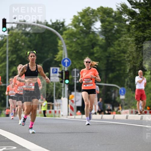 15.06.2025 - REWE Women's Run Dr. Thomas Lammeyer http://msf.ph/oto/7975477 15.06.2025 10:40:50 Laufen 5642, 5247, 5024, 5163 meine-sportfotos.de