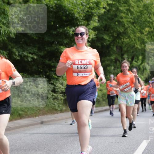 15.06.2025 - REWE Women's Run Jannik Wohlers http://msf.ph/oto/7975537 15.06.2025 10:10:17 Laufen 70, 5450, 5553, 5146 meine-sportfotos.de