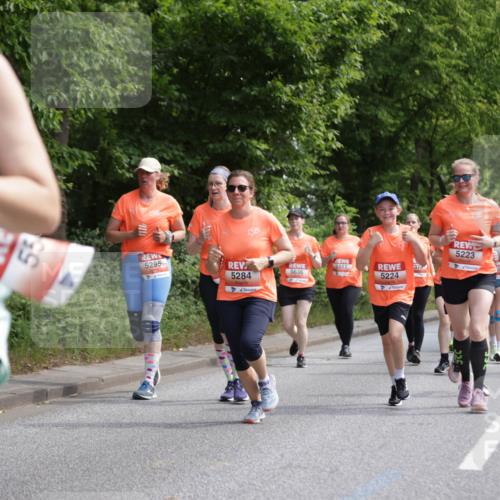 15.06.2025 - REWE Women's Run Jannik Wohlers http://msf.ph/oto/7975666 15.06.2025 10:10:21 Laufen 5, 5285, 5223, 5517, 5284, 5636, 37, 5224, 5028, 5690, 37, 5103 meine-sportfotos.de
