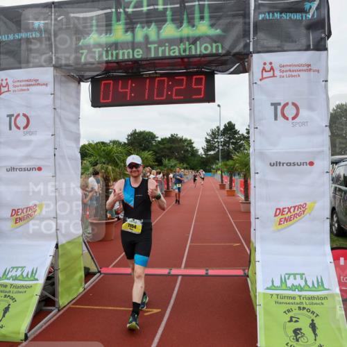 15.06.2025 - 7 Türme Triathlon Michael Strokosch http://msf.ph/oto/7975694 15.06.2025 14:10:29 Ziel 990, 1154 meine-sportfotos.de
