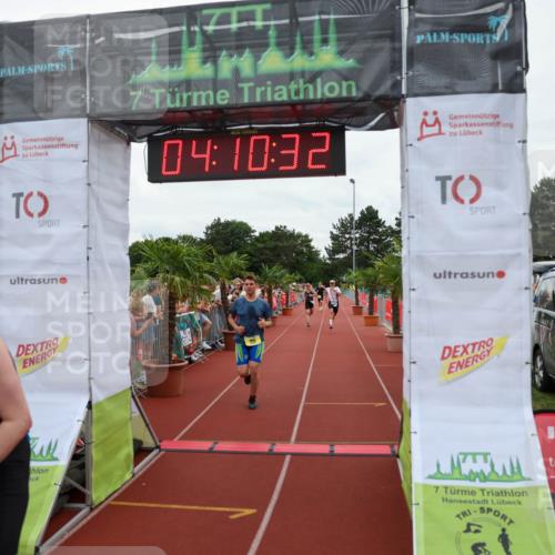 15.06.2025 - 7 Türme Triathlon Michael Strokosch http://msf.ph/oto/7975711 15.06.2025 14:10:32 Ziel 661, 990, 1154, 1184 meine-sportfotos.de