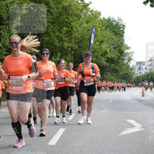 15.06.2025 - REWE Women's Run Jannik Wohlers http://msf.ph/oto/7975712 15.06.2025 10:10:23 Laufen 5636, 5224, 5226, 5028, 01, 5668, 5690 meine-sportfotos.de