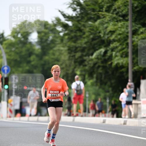 15.06.2025 - REWE Women's Run Dr. Thomas Lammeyer http://msf.ph/oto/7975715 15.06.2025 10:40:58 Laufen 5447 meine-sportfotos.de