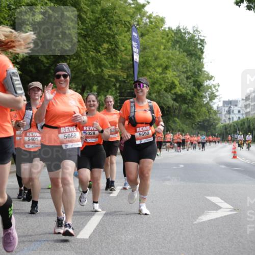 15.06.2025 - REWE Women's Run Jannik Wohlers http://msf.ph/oto/7975779 15.06.2025 10:10:23 Laufen 5223, 5, 5401, 5668, 5028, 260, 5690 meine-sportfotos.de