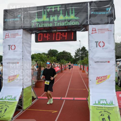 15.06.2025 - 7 Türme Triathlon Michael Strokosch http://msf.ph/oto/7975786 15.06.2025 14:10:41 Ziel 661, 826, 1157, 1184 meine-sportfotos.de