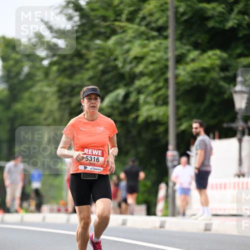15.06.2025 - REWE Women's Run Dr. Thomas Lammeyer http://msf.ph/oto/7975803 15.06.2025 10:41:02 Laufen 5316 meine-sportfotos.de