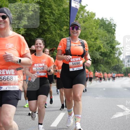 15.06.2025 - REWE Women's Run Jannik Wohlers http://msf.ph/oto/7975836 15.06.2025 10:10:25 Laufen 7, 5668, 07, 00, 5028, 5690 meine-sportfotos.de