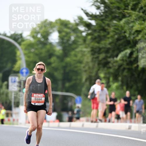 15.06.2025 - REWE Women's Run Dr. Thomas Lammeyer http://msf.ph/oto/7975873 15.06.2025 10:41:08 Laufen 5594 meine-sportfotos.de