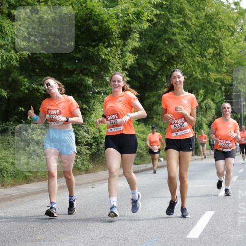15.06.2025 - REWE Women's Run Jannik Wohlers http://msf.ph/oto/7976016 15.06.2025 10:10:30 Laufen 532, 5522, 5189, 5666 meine-sportfotos.de