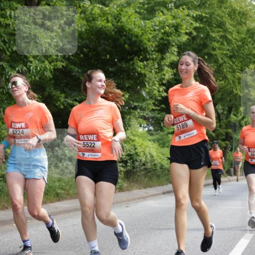 15.06.2025 - REWE Women's Run Jannik Wohlers http://msf.ph/oto/7976048 15.06.2025 10:10:31 Laufen 5324, 5522, 5189, 5666 meine-sportfotos.de