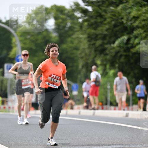 15.06.2025 - REWE Women's Run Dr. Thomas Lammeyer http://msf.ph/oto/7976138 15.06.2025 10:41:26 Laufen 5179 meine-sportfotos.de