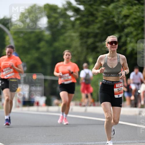 15.06.2025 - REWE Women's Run Dr. Thomas Lammeyer http://msf.ph/oto/7976226 15.06.2025 10:41:29 Laufen 5251 meine-sportfotos.de