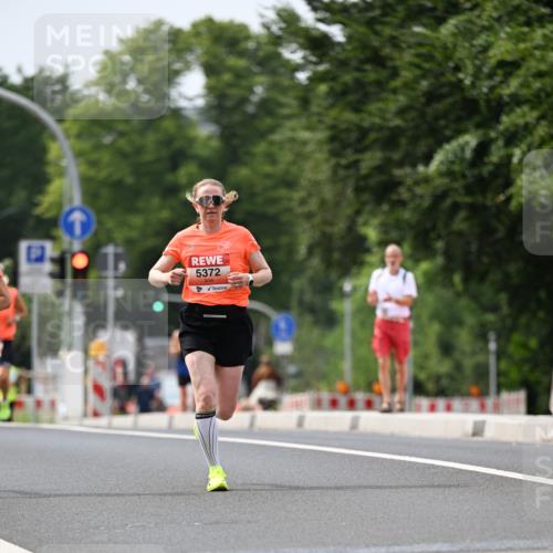 15.06.2025 - REWE Women's Run Dr. Thomas Lammeyer http://msf.ph/oto/7976383 15.06.2025 10:41:39 Laufen 616, 5372 meine-sportfotos.de