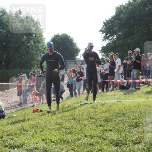15.06.2025 - 27. Vierlanden-Triathlon KatJ http://msf.ph/oto/7976394 15.06.2025 08:33:09 Schwimmen 15, 36, 185, 234 meine-sportfotos.de