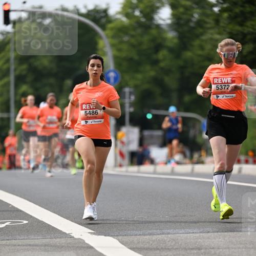 15.06.2025 - REWE Women's Run Dr. Thomas Lammeyer http://msf.ph/oto/7976405 15.06.2025 10:41:40 Laufen 5486, 5372 meine-sportfotos.de