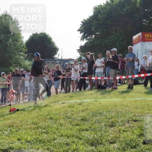 15.06.2025 - 27. Vierlanden-Triathlon KatJ http://msf.ph/oto/7976446 15.06.2025 08:33:18 Schwimmen 15, 36, 61 meine-sportfotos.de