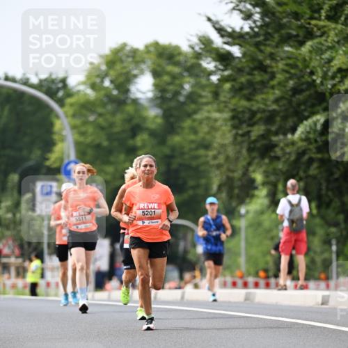 15.06.2025 - REWE Women's Run Dr. Thomas Lammeyer http://msf.ph/oto/7976480 15.06.2025 10:41:45 Laufen 5511, 5201 meine-sportfotos.de