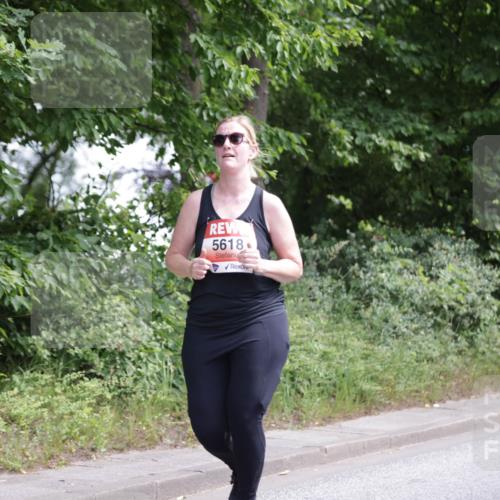 15.06.2025 - REWE Women's Run Jannik Wohlers http://msf.ph/oto/7976493 15.06.2025 10:10:58 Laufen 5618 meine-sportfotos.de