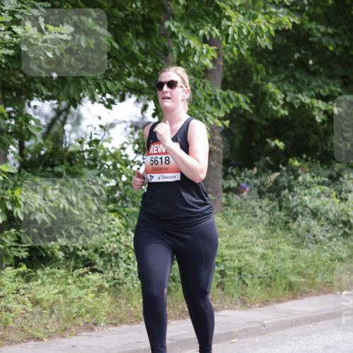 15.06.2025 - REWE Women's Run Jannik Wohlers http://msf.ph/oto/7976500 15.06.2025 10:10:58 Laufen 5618 meine-sportfotos.de
