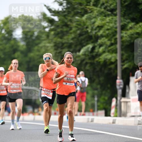 15.06.2025 - REWE Women's Run Dr. Thomas Lammeyer http://msf.ph/oto/7976521 15.06.2025 10:41:47 Laufen 5511, 5142, 5201 meine-sportfotos.de