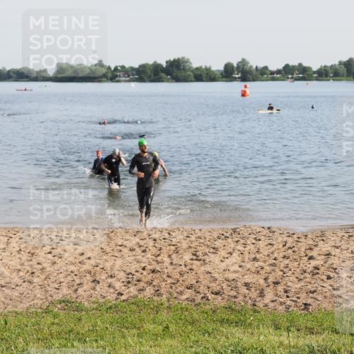 21.06.2025 - 27. Vierlanden-Triathlon MichiJ http://msf.ph/oto/7976606 15.06.2026 08:43:47 Schwimmen 32, 84, 113 meine-sportfotos.de