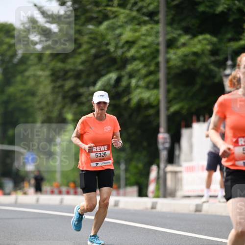 15.06.2025 - REWE Women's Run Dr. Thomas Lammeyer http://msf.ph/oto/7976628 15.06.2025 10:41:51 Laufen 5326 meine-sportfotos.de