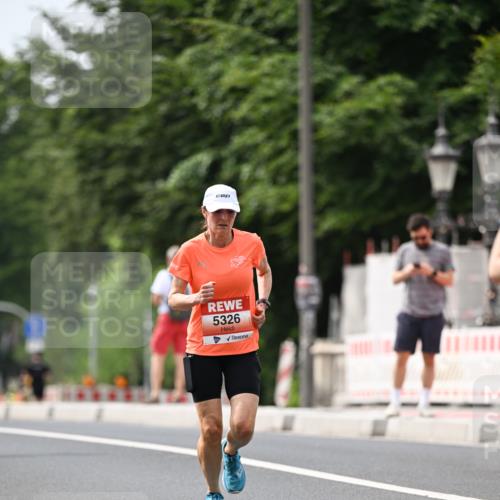 15.06.2025 - REWE Women's Run Dr. Thomas Lammeyer http://msf.ph/oto/7976643 15.06.2025 10:41:51 Laufen 5326 meine-sportfotos.de