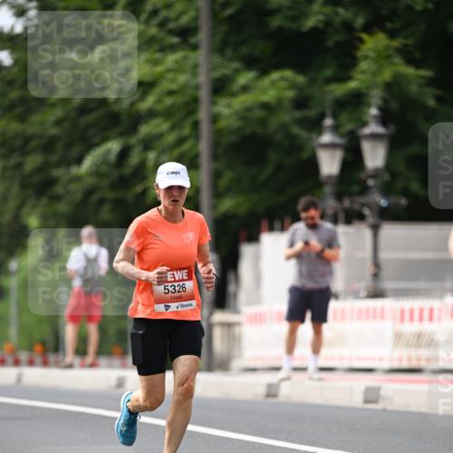 15.06.2025 - REWE Women's Run Dr. Thomas Lammeyer http://msf.ph/oto/7976654 15.06.2025 10:41:52 Laufen 5326 meine-sportfotos.de
