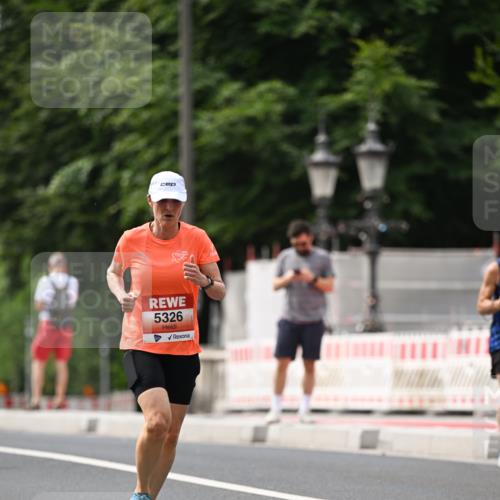15.06.2025 - REWE Women's Run Dr. Thomas Lammeyer http://msf.ph/oto/7976658 15.06.2025 10:41:52 Laufen 5326 meine-sportfotos.de