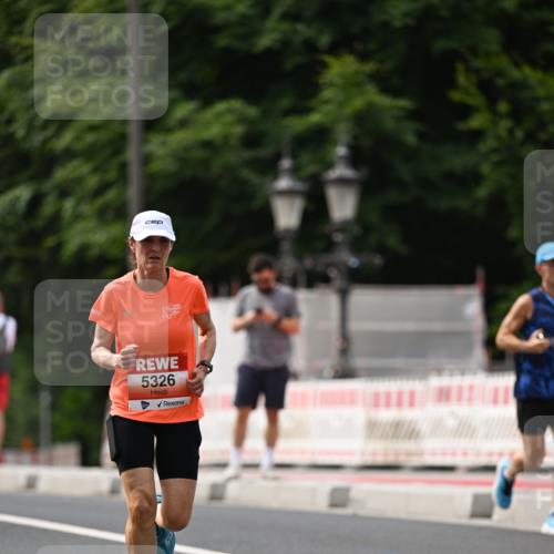 15.06.2025 - REWE Women's Run Dr. Thomas Lammeyer http://msf.ph/oto/7976668 15.06.2025 10:41:52 Laufen 5326 meine-sportfotos.de