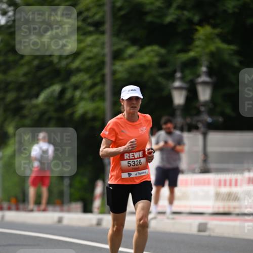 15.06.2025 - REWE Women's Run Dr. Thomas Lammeyer http://msf.ph/oto/7976672 15.06.2025 10:41:52 Laufen 5326 meine-sportfotos.de