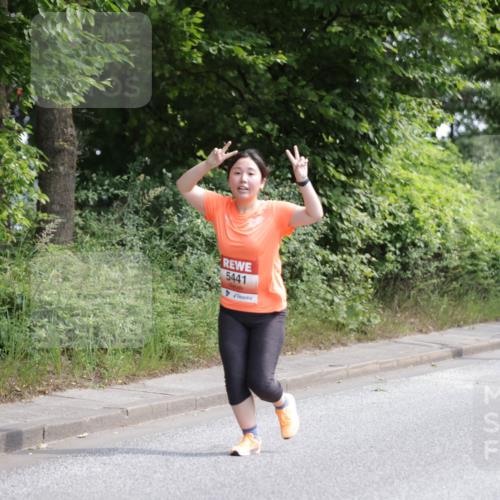 15.06.2025 - REWE Women's Run Jannik Wohlers http://msf.ph/oto/7976695 15.06.2025 10:11:41 Laufen 5441, 5050 meine-sportfotos.de