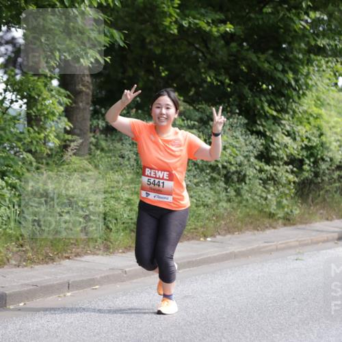 15.06.2025 - REWE Women's Run Jannik Wohlers http://msf.ph/oto/7976711 15.06.2025 10:11:41 Laufen 5441, 5050 meine-sportfotos.de