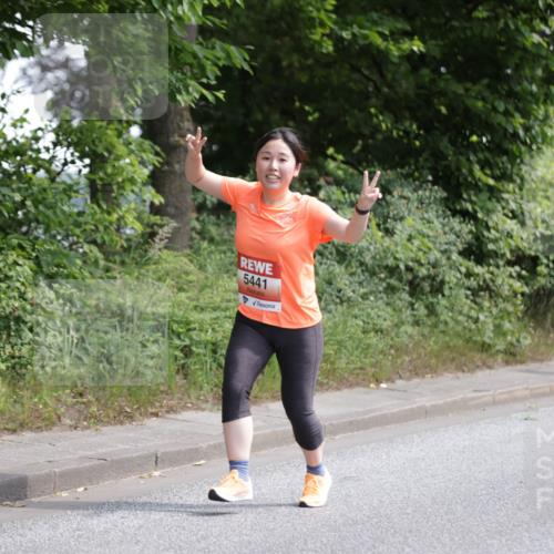 15.06.2025 - REWE Women's Run Jannik Wohlers http://msf.ph/oto/7976715 15.06.2025 10:11:41 Laufen 5441 meine-sportfotos.de