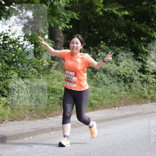 15.06.2025 - REWE Women's Run Jannik Wohlers http://msf.ph/oto/7976720 15.06.2025 10:11:41 Laufen 5441 meine-sportfotos.de