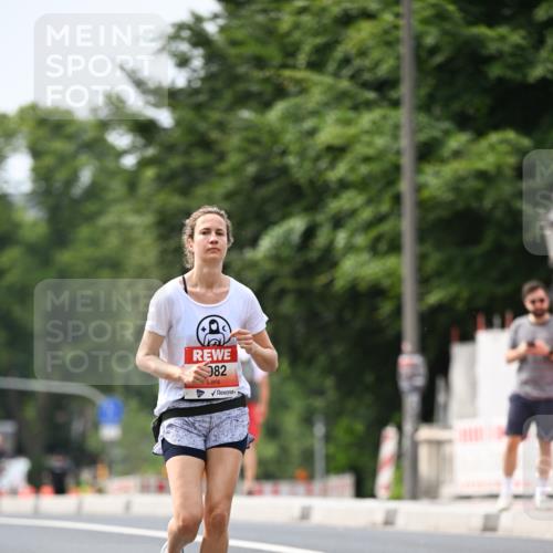 15.06.2025 - REWE Women's Run Dr. Thomas Lammeyer http://msf.ph/oto/7976723 15.06.2025 10:41:54 Laufen  meine-sportfotos.de