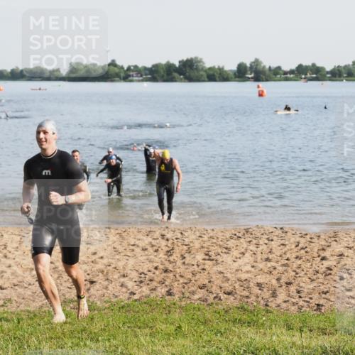 21.06.2025 - 27. Vierlanden-Triathlon MichiJ http://msf.ph/oto/7976756 15.06.2026 08:43:55 Schwimmen 23, 84, 113, 183 meine-sportfotos.de