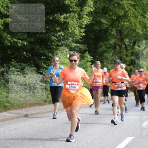 15.06.2025 - REWE Women's Run Jannik Wohlers http://msf.ph/oto/7976757 15.06.2025 10:11:44 Laufen 5606, 5357, 5642, 5126, 100 meine-sportfotos.de