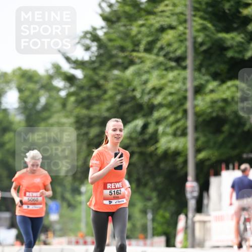 15.06.2025 - REWE Women's Run Dr. Thomas Lammeyer http://msf.ph/oto/7976774 15.06.2025 10:42:01 Laufen 5060, 5162 meine-sportfotos.de