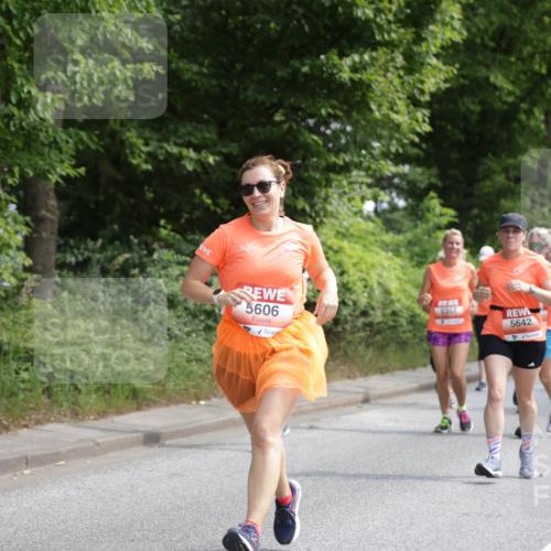 15.06.2025 - REWE Women's Run Jannik Wohlers http://msf.ph/oto/7976793 15.06.2025 10:11:44 Laufen 5606, 5367, 5642, 5126 meine-sportfotos.de