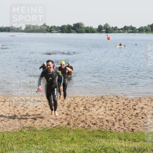21.06.2025 - 27. Vierlanden-Triathlon MichiJ http://msf.ph/oto/7976820 15.06.2026 08:43:58 Schwimmen 23, 84, 97, 113, 153, 183 meine-sportfotos.de