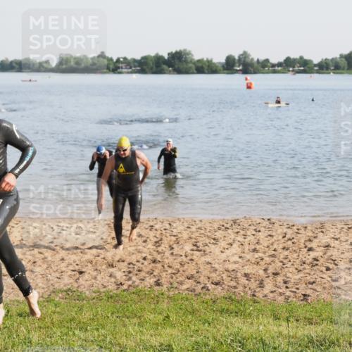 21.06.2025 - 27. Vierlanden-Triathlon MichiJ http://msf.ph/oto/7976856 15.06.2026 08:43:59 Schwimmen 23, 84, 97, 113, 153, 183 meine-sportfotos.de