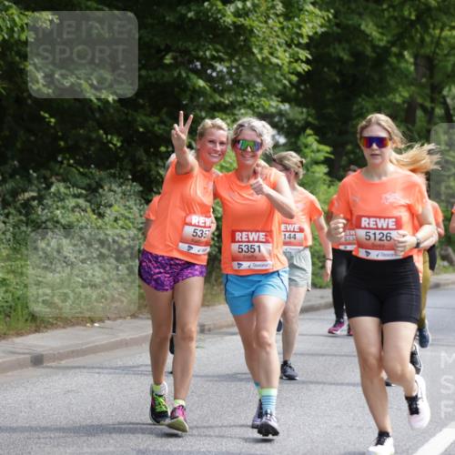 15.06.2025 - REWE Women's Run Jannik Wohlers http://msf.ph/oto/7976875 15.06.2025 10:11:47 Laufen 42, 5357, 144, 5351, 513, 5126, 5479, 5600, 5109 meine-sportfotos.de